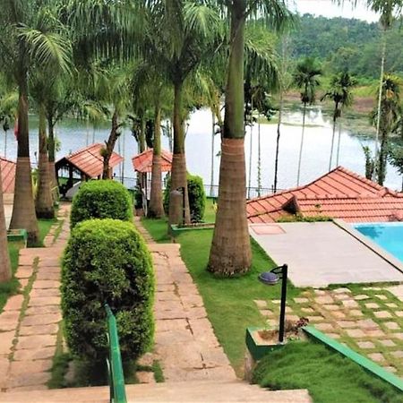 The Wave Lakeview Resort & Spa Wayanad Exterior foto